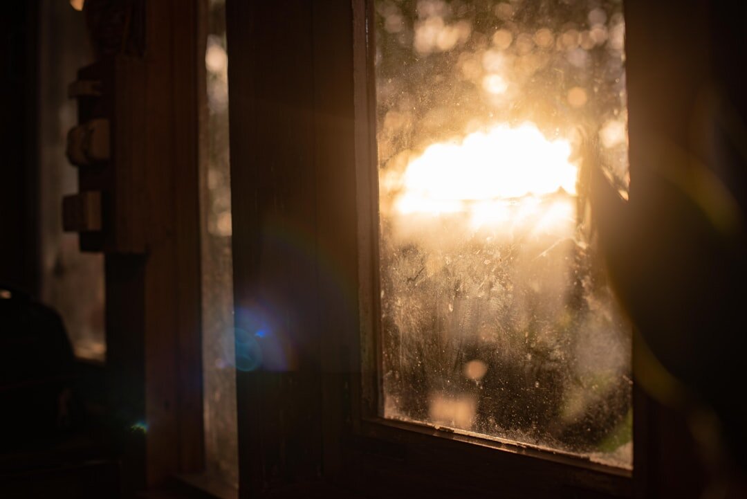 surprise light in window